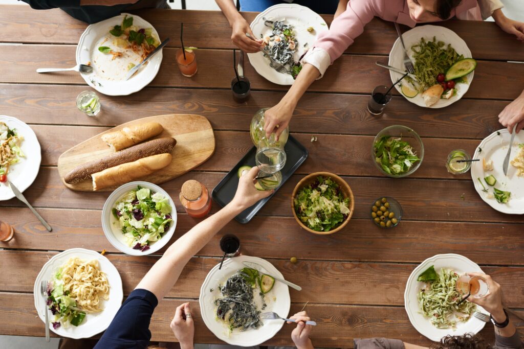 table avec alimentation saine